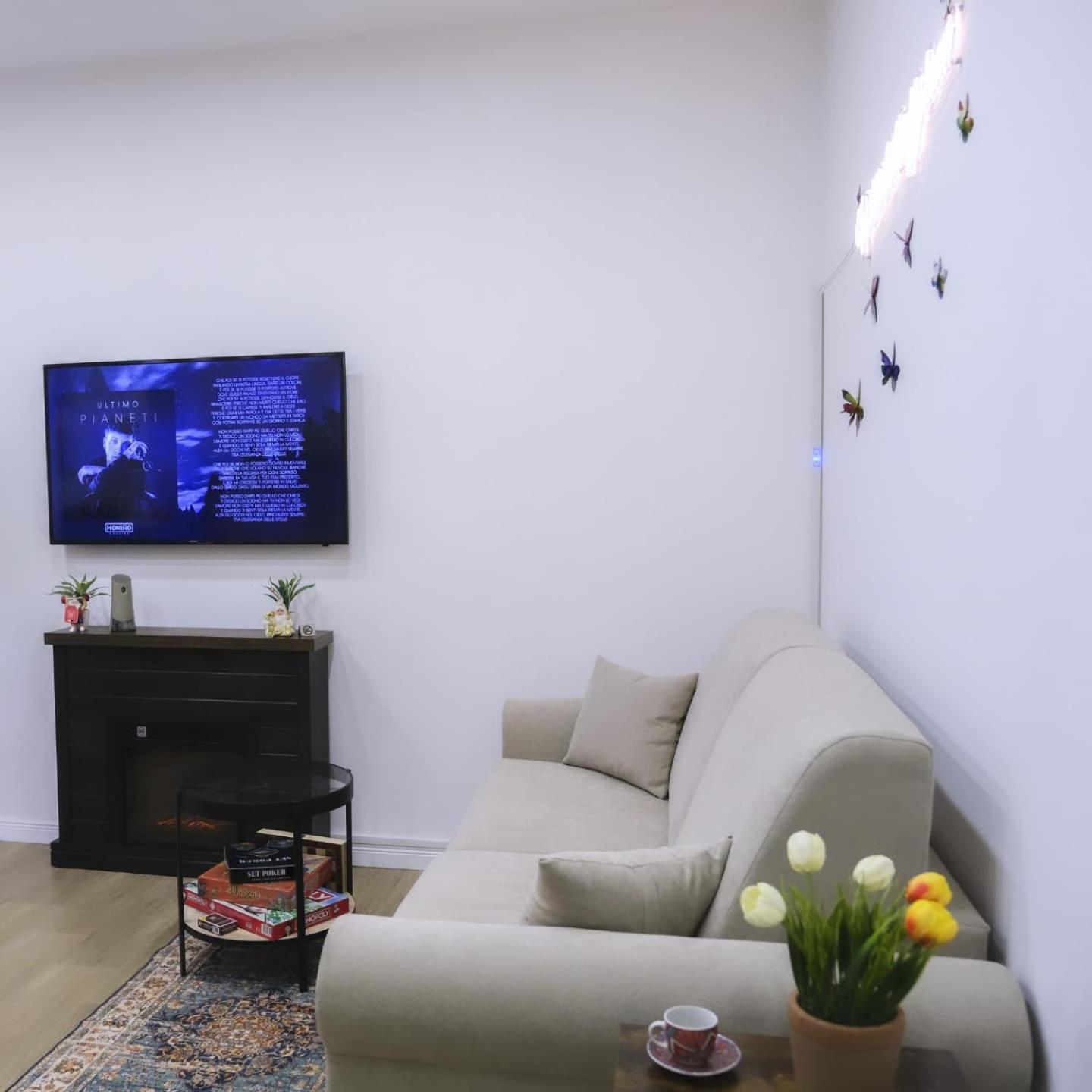 White Butterfly Home 那不勒斯 外观 照片